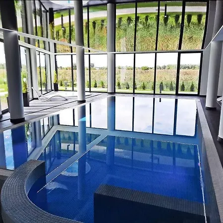 Westin House 109 - Basen, Sauna, Jacuzzi I Prywatny Parking W Cenie Kolobrzeg