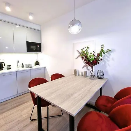 Westin House - 109 Basen, Sauna, Jacuzzi, Prywatny Parking W Cenie Kołobrzeg